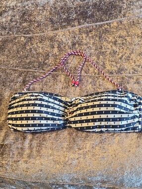 Heat Size XL Bandeau Swim Top.                                 2/$20